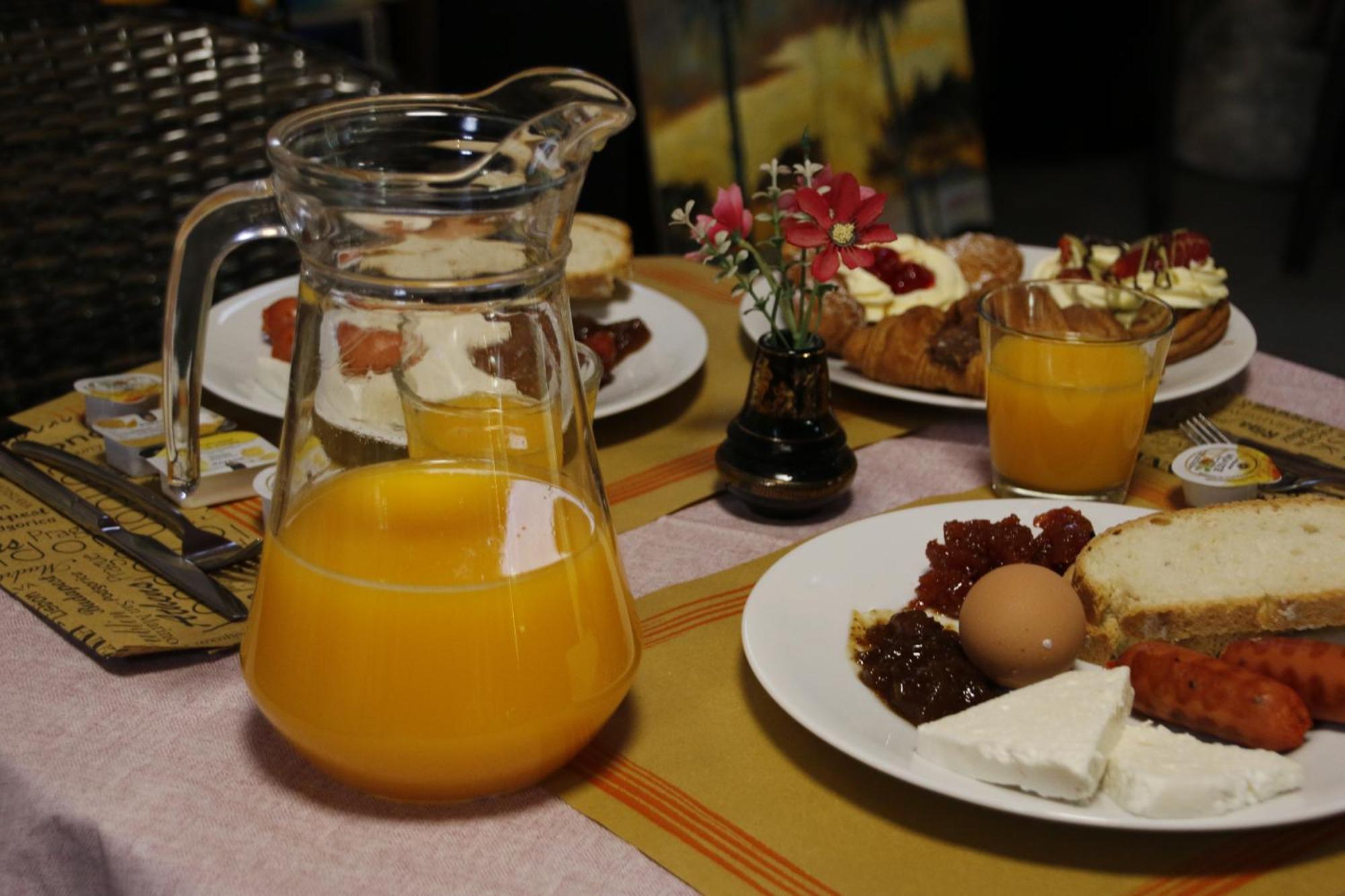 Vlorë 2 Kitarat Bb Bed & Breakfast エクステリア 写真